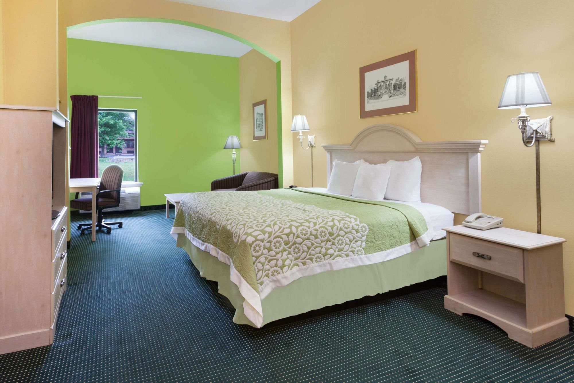 Days Inn & Suites By Wyndham Murfreesboro Extérieur photo